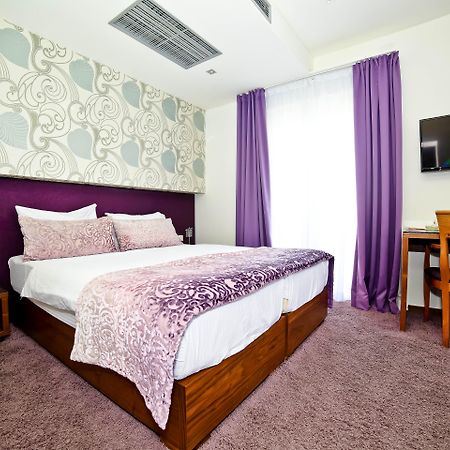 Hotel Gala Split Podstrana Ngoại thất bức ảnh