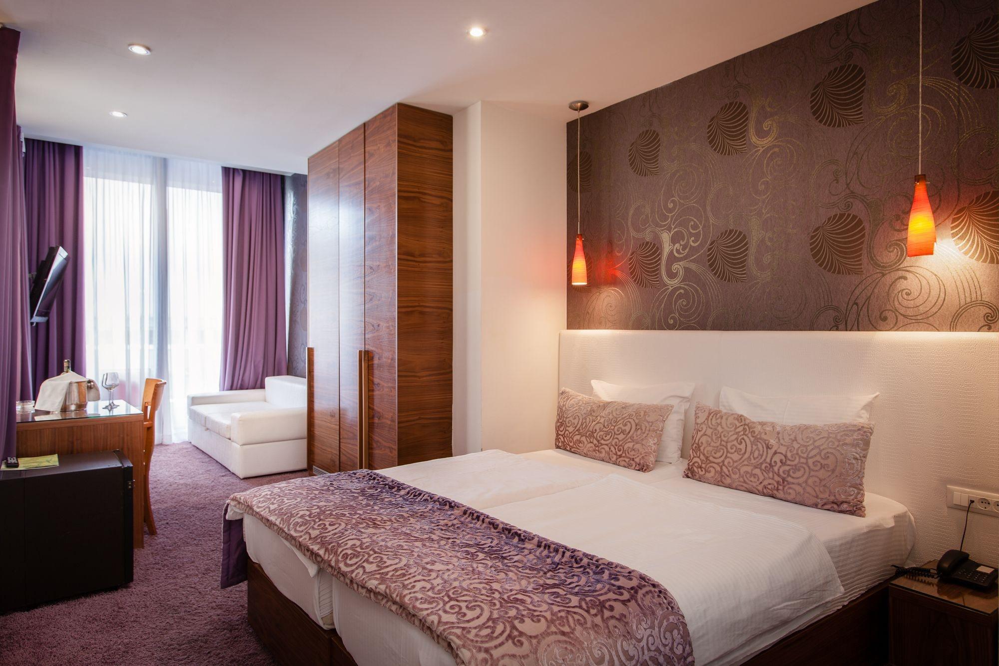 Hotel Gala Split Podstrana Ngoại thất bức ảnh