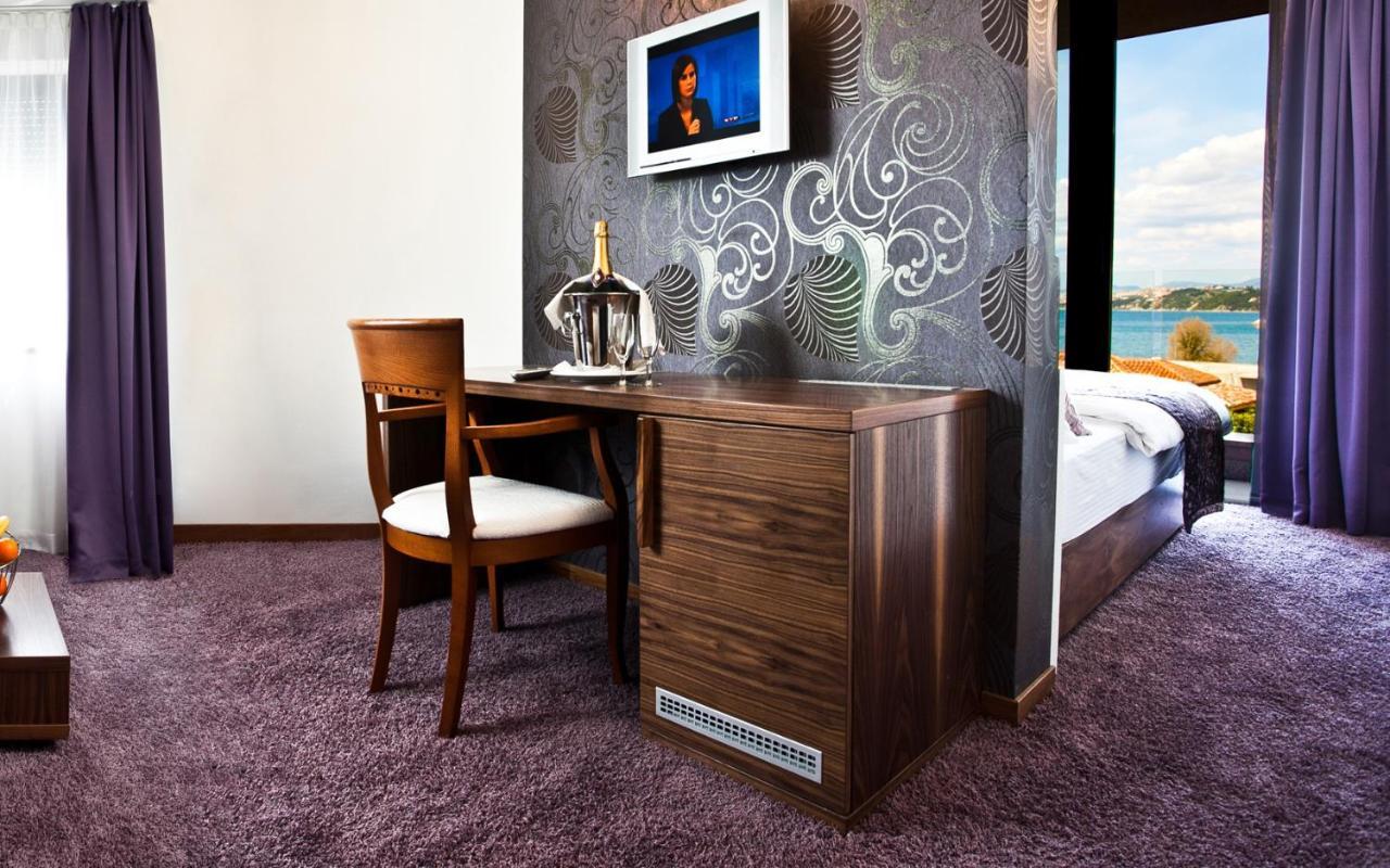 Hotel Gala Split Podstrana Ngoại thất bức ảnh