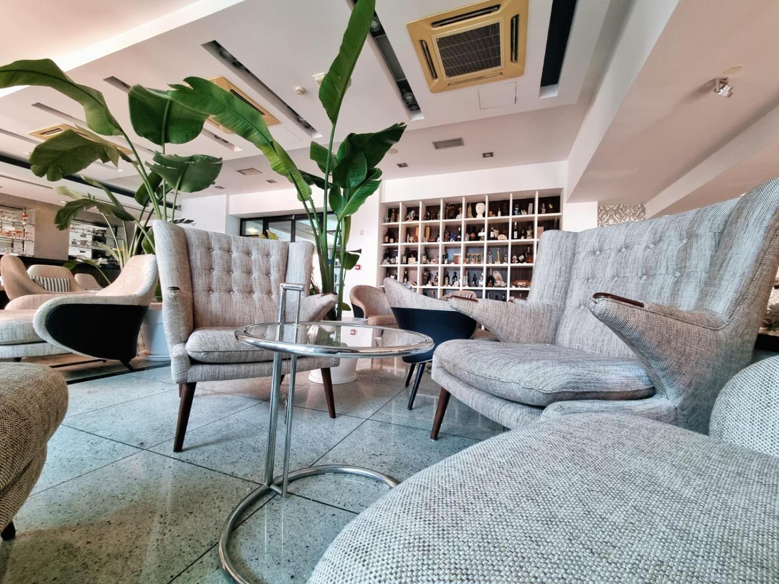 Hotel Gala Split Podstrana Ngoại thất bức ảnh