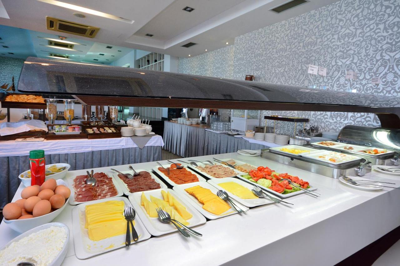 Hotel Gala Split Podstrana Ngoại thất bức ảnh